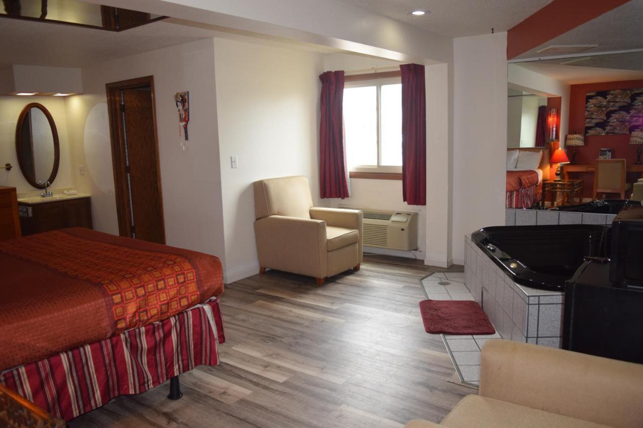 Regency Inn And Suites Eau Claire Dış mekan fotoğraf