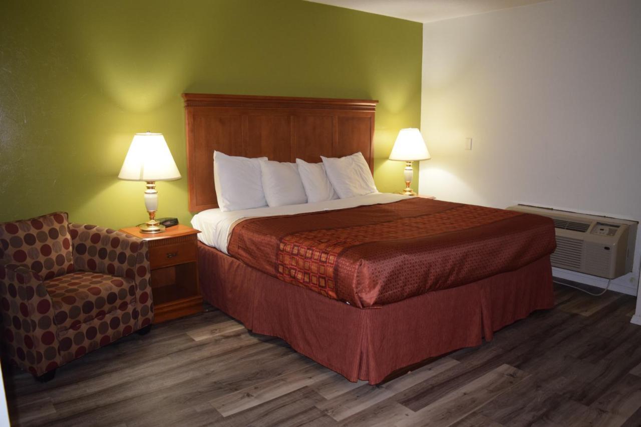 Regency Inn And Suites Eau Claire Dış mekan fotoğraf