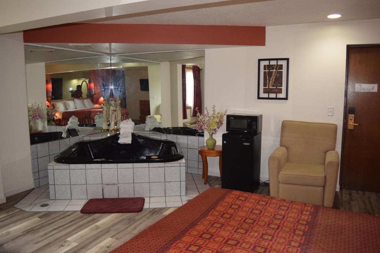 Regency Inn And Suites Eau Claire Dış mekan fotoğraf