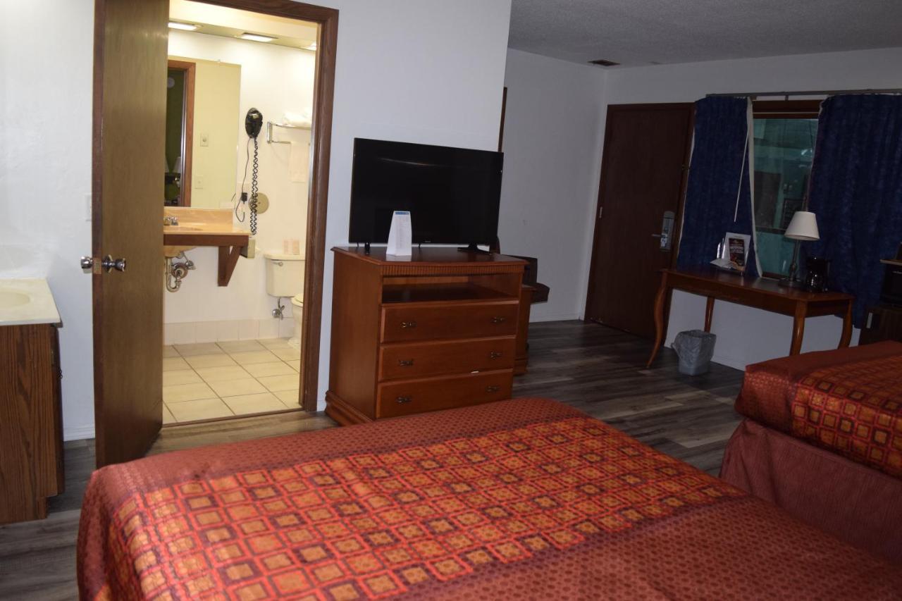 Regency Inn And Suites Eau Claire Dış mekan fotoğraf