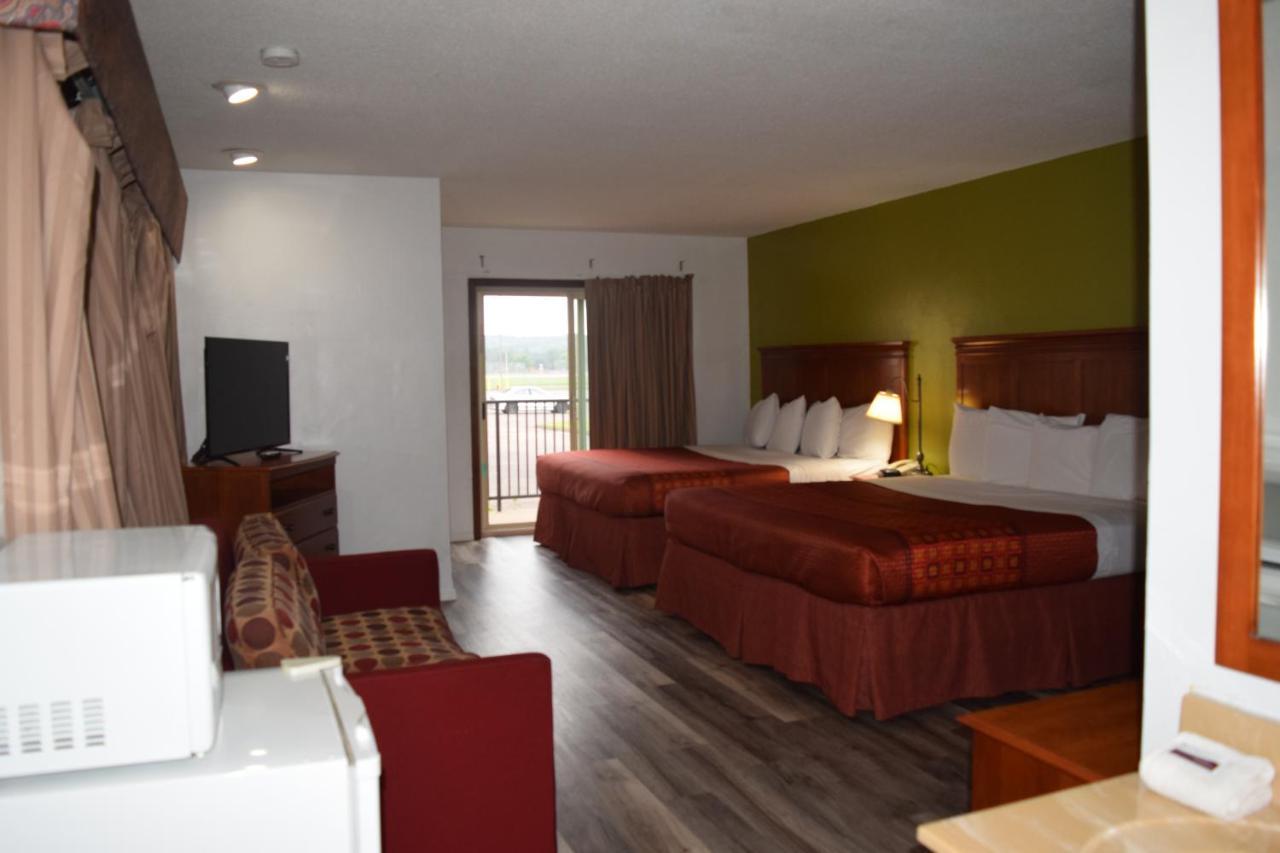 Regency Inn And Suites Eau Claire Dış mekan fotoğraf