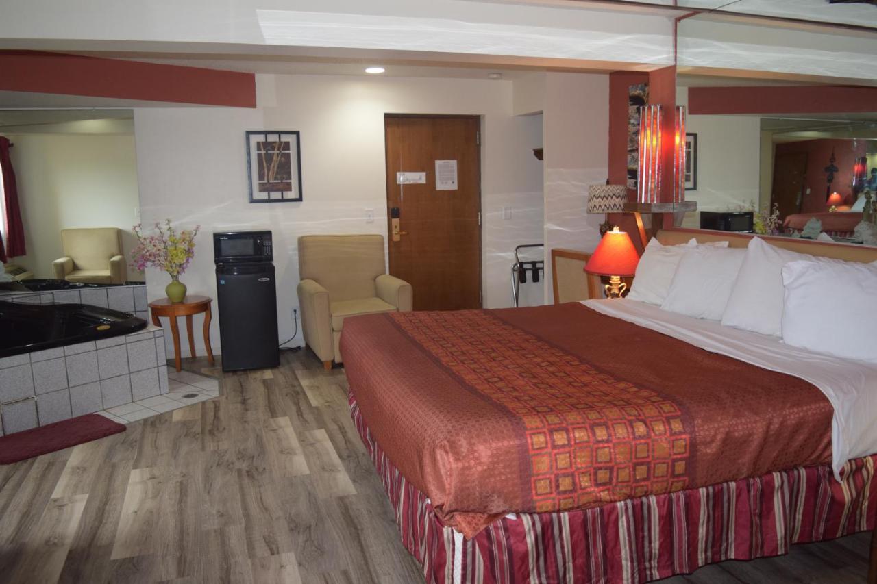 Regency Inn And Suites Eau Claire Dış mekan fotoğraf